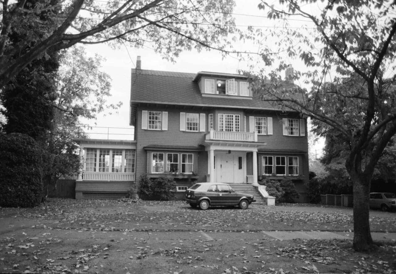 1626 Laurier Avenue in the 1980s. City of Vancouver Archives, CVA 790-1153.