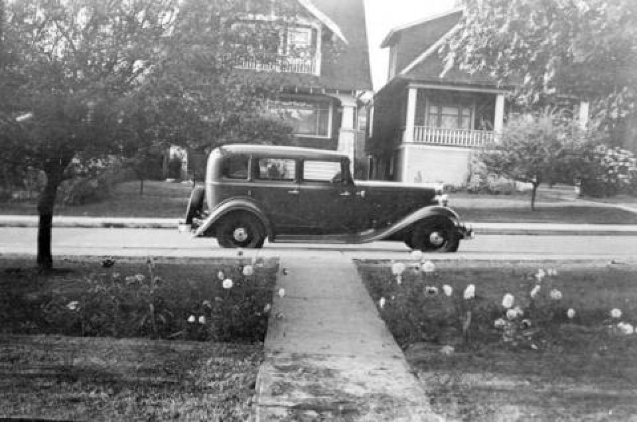 Car parked in front of 3628 West 3rd Avenue c. 1930s

Source: City of Vancouver Archives Item : CVA 1376-403 - [Hudson parked on street in front of 3628 West 3rd Avenue]