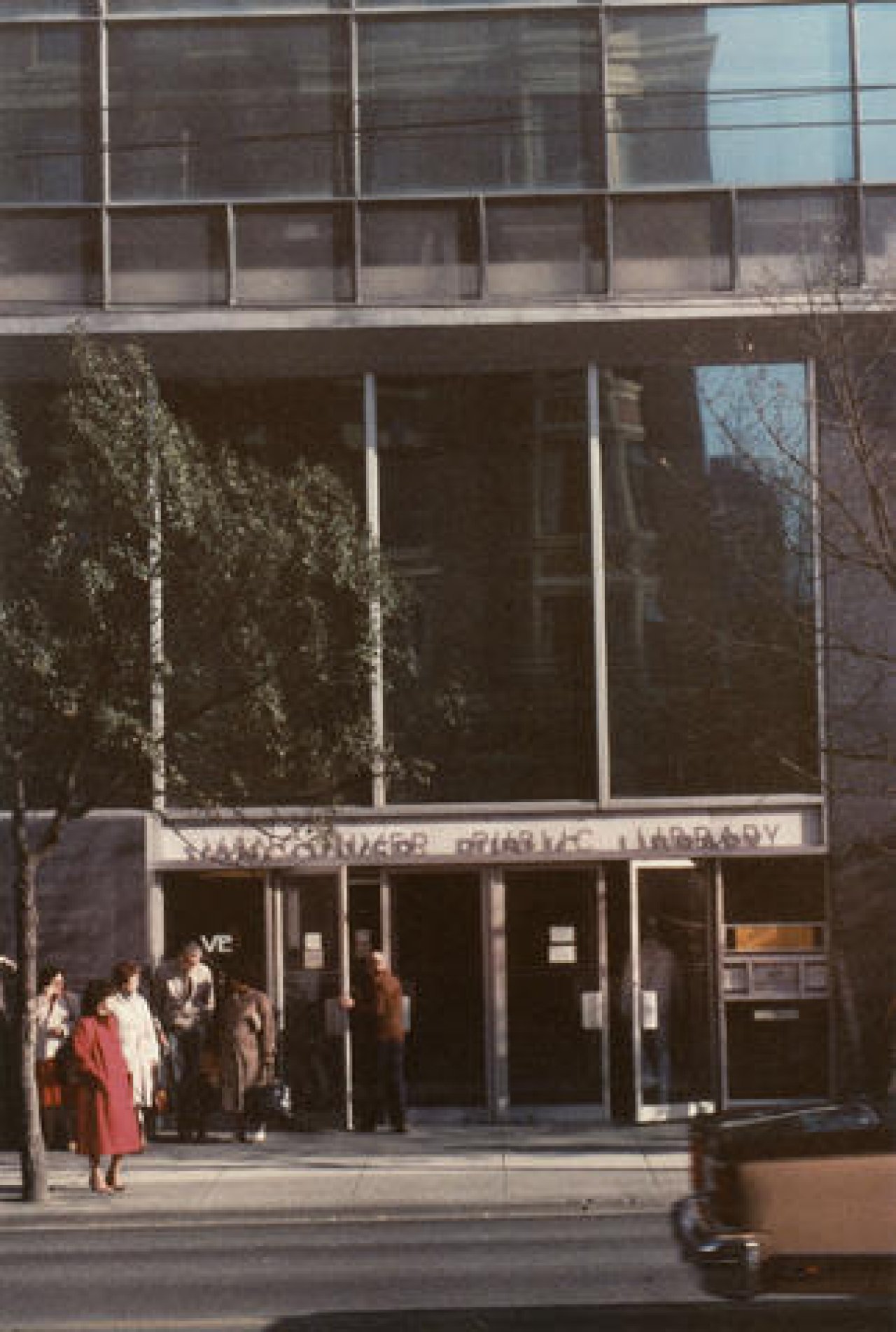 Exterior front of former Vancouver Public Library, 1984. City of Vancouver Archives 2011-010.108.