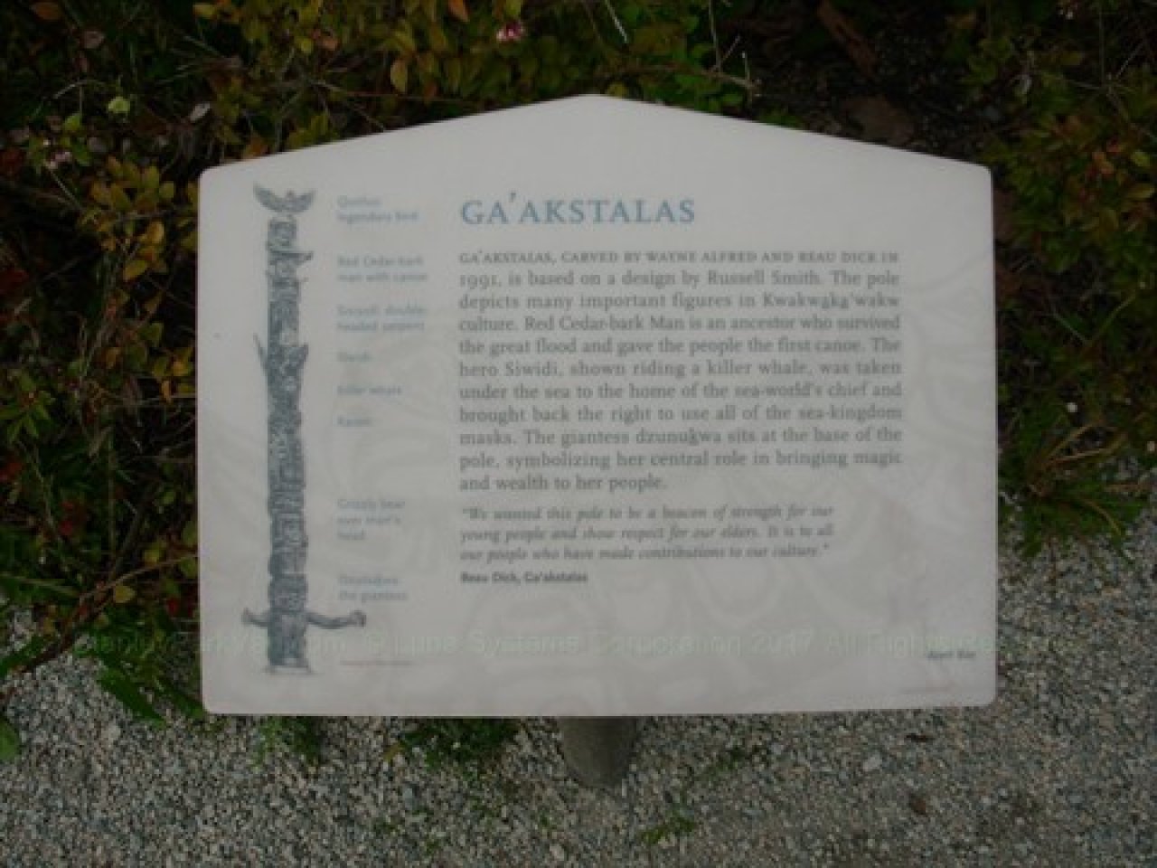 Ga'akstalas Totem Pole Plaque. Source: http://stanleyparkvan.com/stanley-park-van-attractions-totem-poles.html