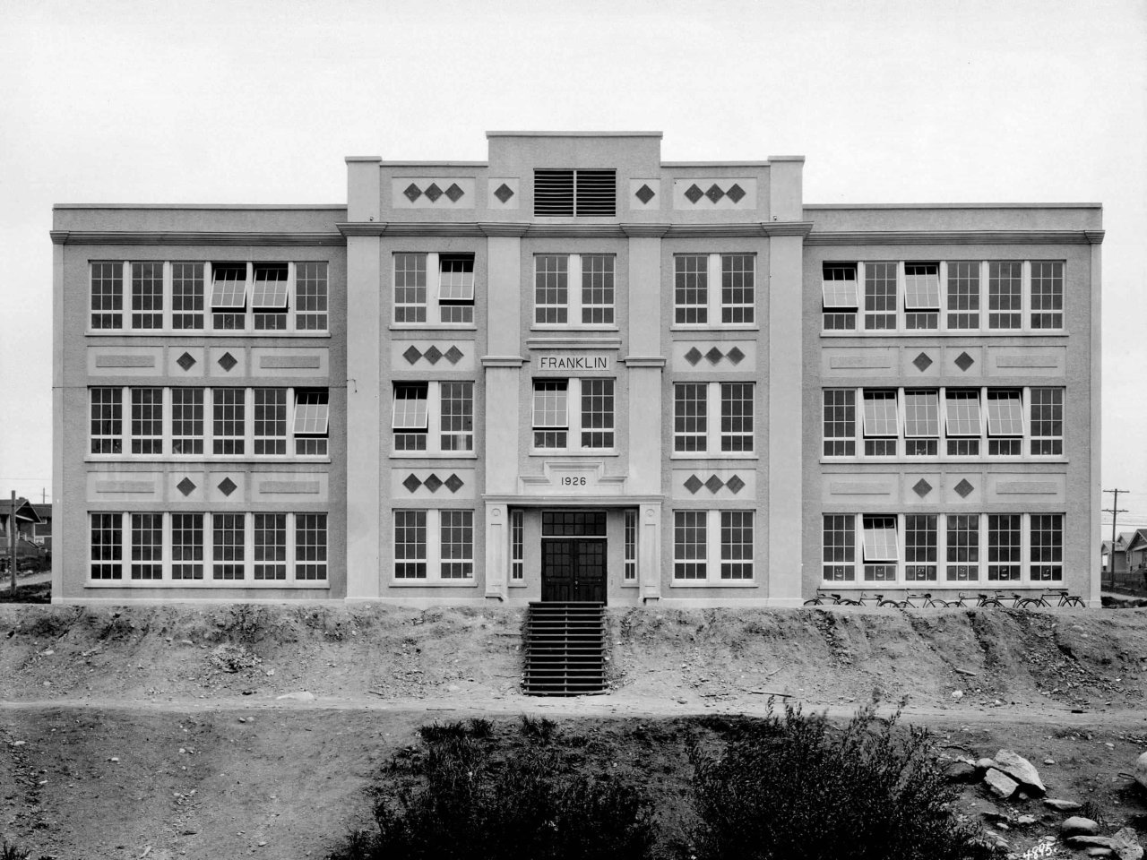Sir John Franklin School, City of Vancouver Archives