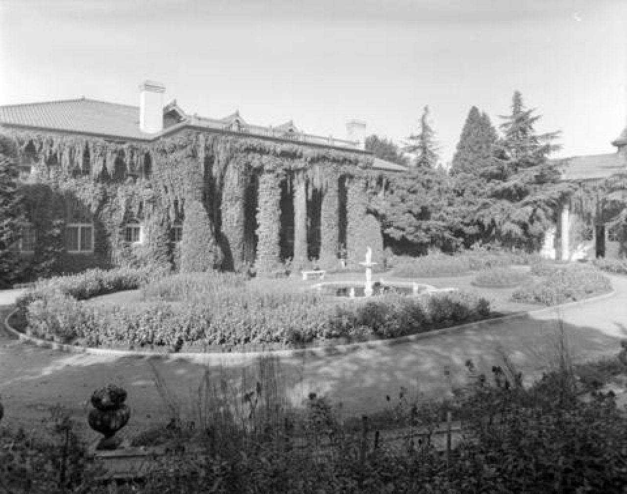 Hycroft 1942
Source: City of Vancouver Archives Item : CVA 586-2053 - Hycroft [exterior]