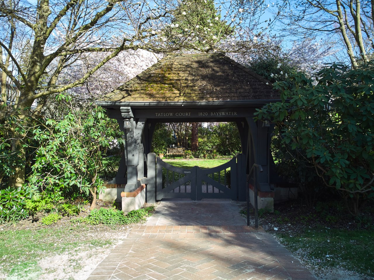 Entrance to Tatlow Court at 1820 Bayswater Street in 2022. Credit: Martin Knowles Photo/Media