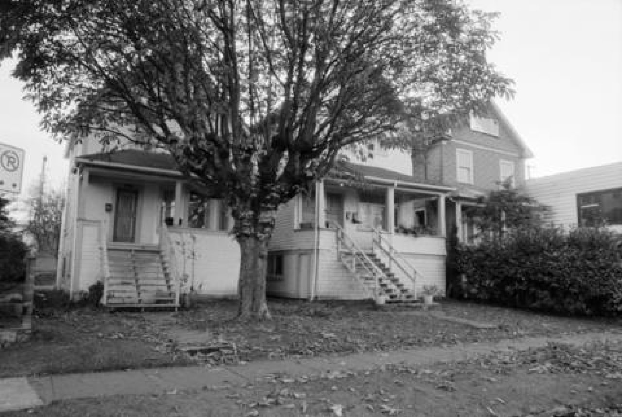 1876 (left), 1882 (middle) and 1888 (right) W 3rd Avenue c. 1985. Source: City of Vancouver Archives 790-1491