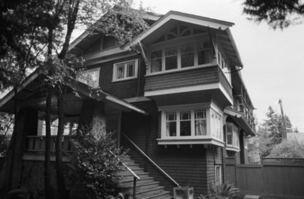 1955 West 16th Avenue c. 1985. Source: City of Vancouver Archives 790-1231