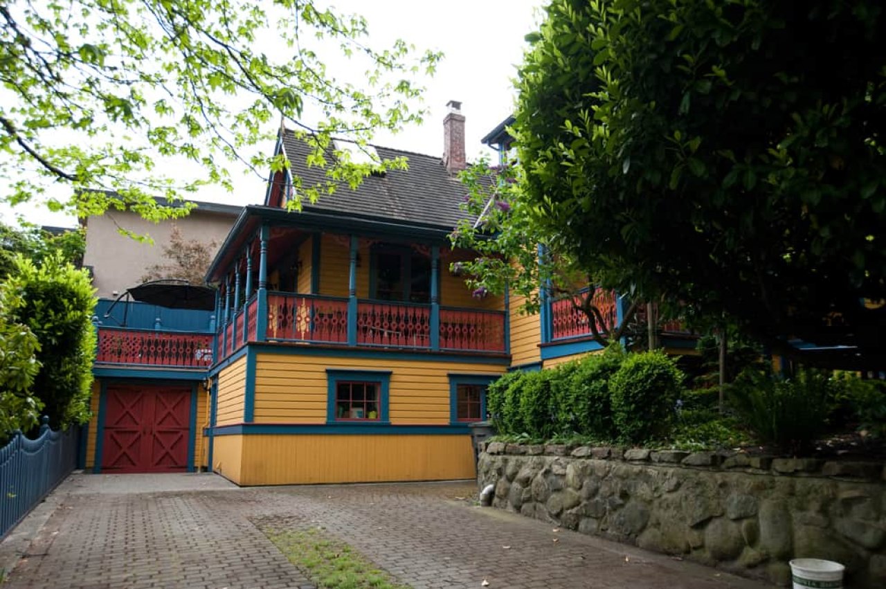 Driveway at 2544 Columbia St. Credit: Ryan Jones