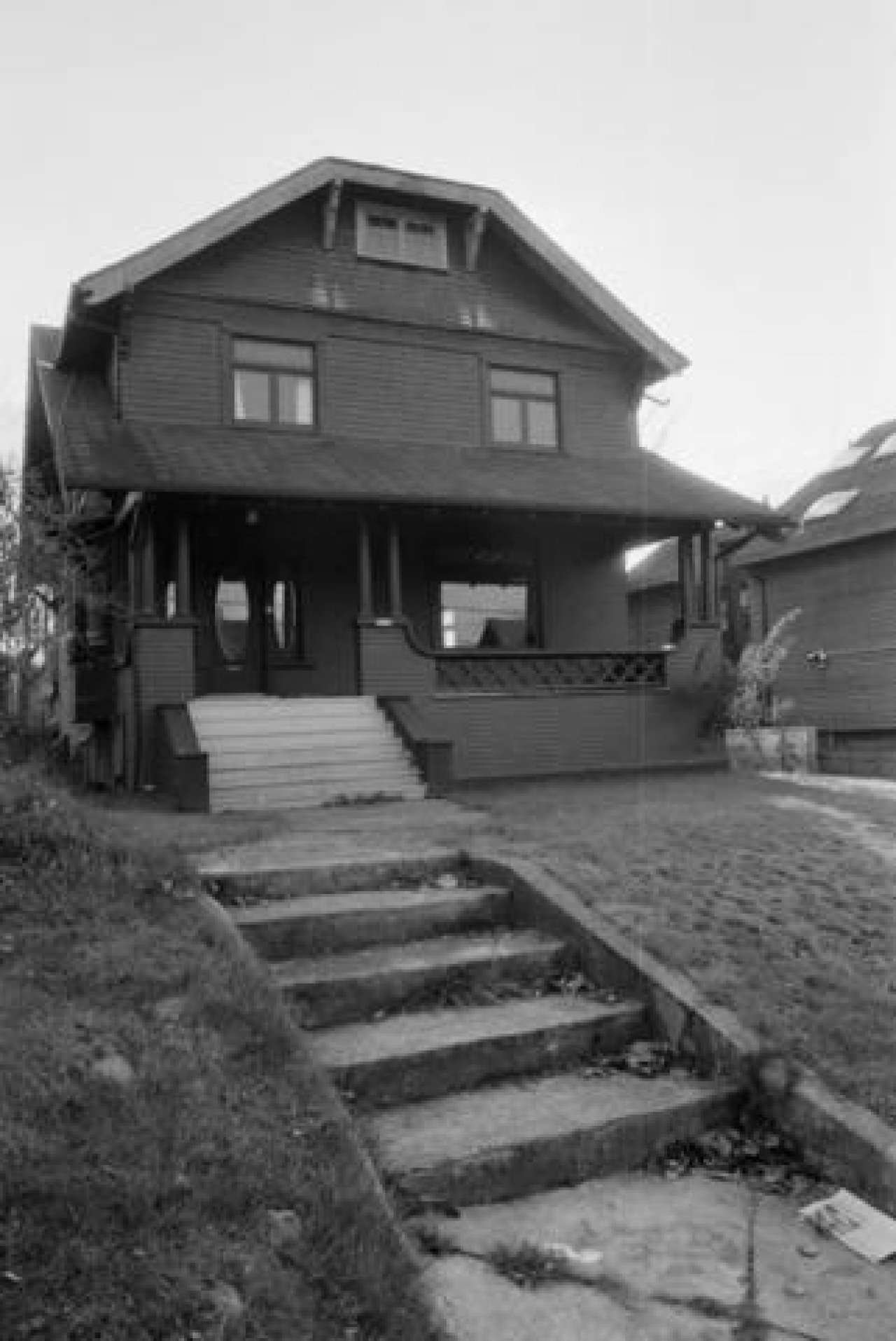 2650 West 1st Avenue c. 1985
Source: City of Vancouver Archives Bookmark and Share
Item : CVA 790-1473 - 2650 West 1st Avenue