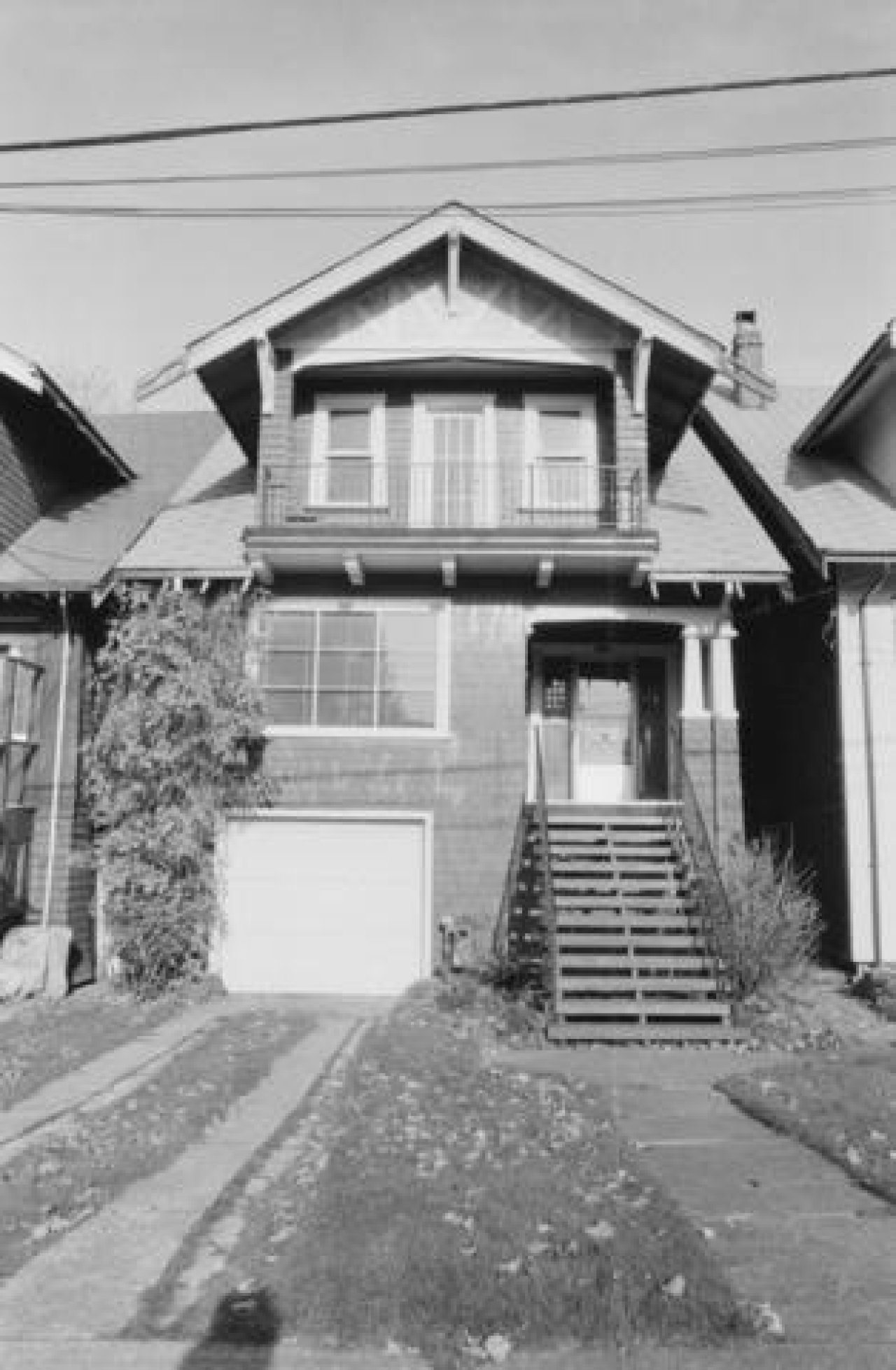 2745 West 3rd Avenue c. 1985
Source: City of Vancouver Archives Item : CVA 790-1452 - 2745 West 3rd Avenue