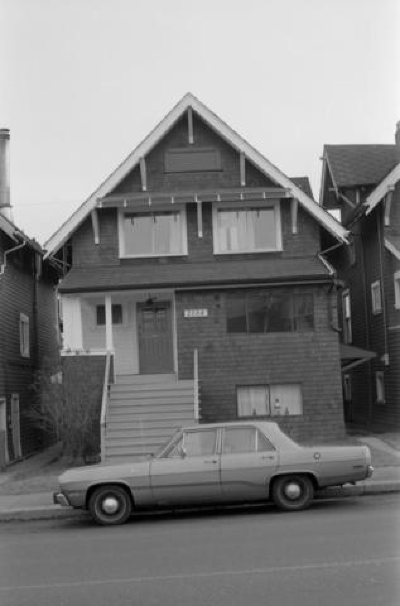 2134 MacDonald St in 1985. Source: City of Vancouver Archives 791 0746_141