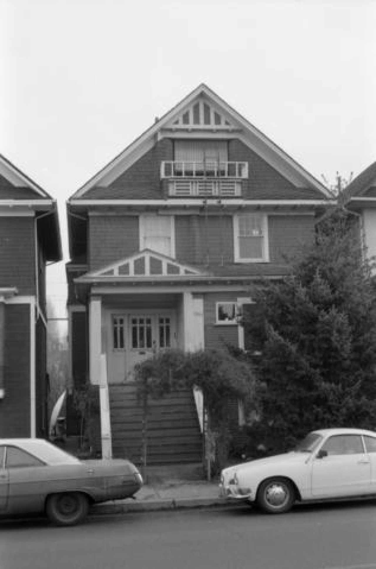 2232 MacDonald St 1985. Source: City of Vancouver Archives 791 0752
