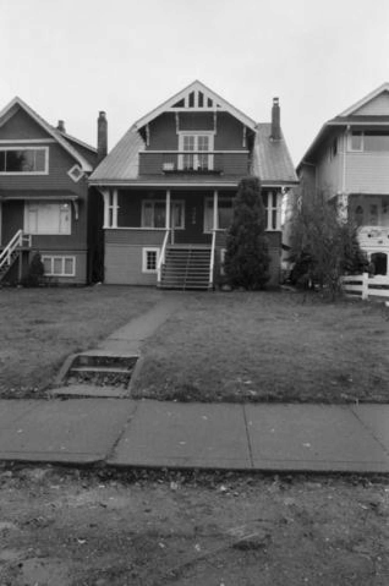 Source: City of Vancouver Archives Item : CVA 790-1604 - 3442 West 1st Avenue