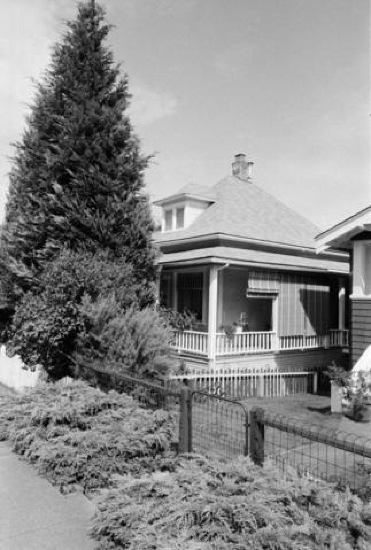 3560 Welwyn St. Source: City of Vancouver Archives 790-0484_141