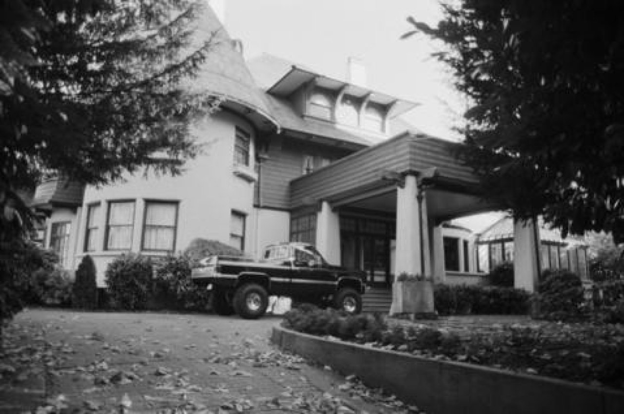 3838 Cypress Street c. 1985

Source: City of Vancouver Archives Item : CVA 790-1179 - 3838 Cypress Street