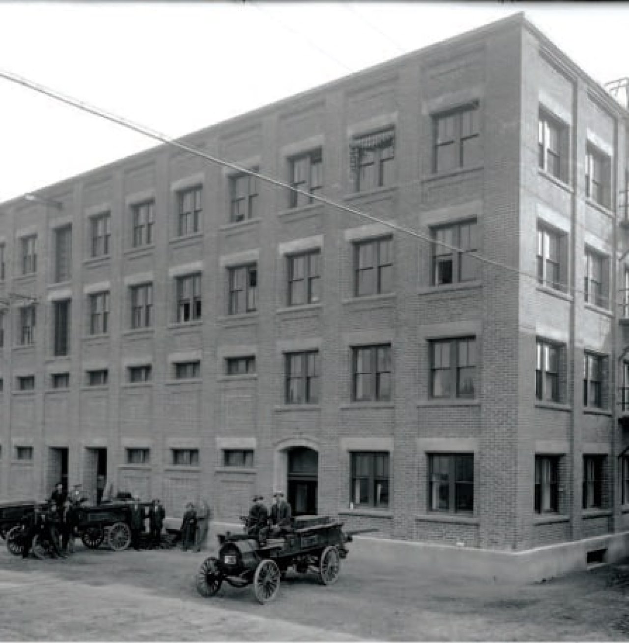 388 West 1st Avenue Archival Image
Source: Changing Vancouver https://changingvancouver.wordpress.com/2016/05/23/exchange-388-west-1st-avenue/