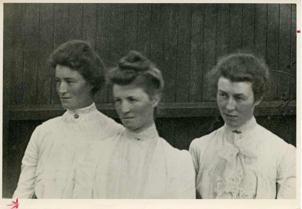 Jessie, Mary and Edith Gordon. Courtesy of Crofton House Archives
