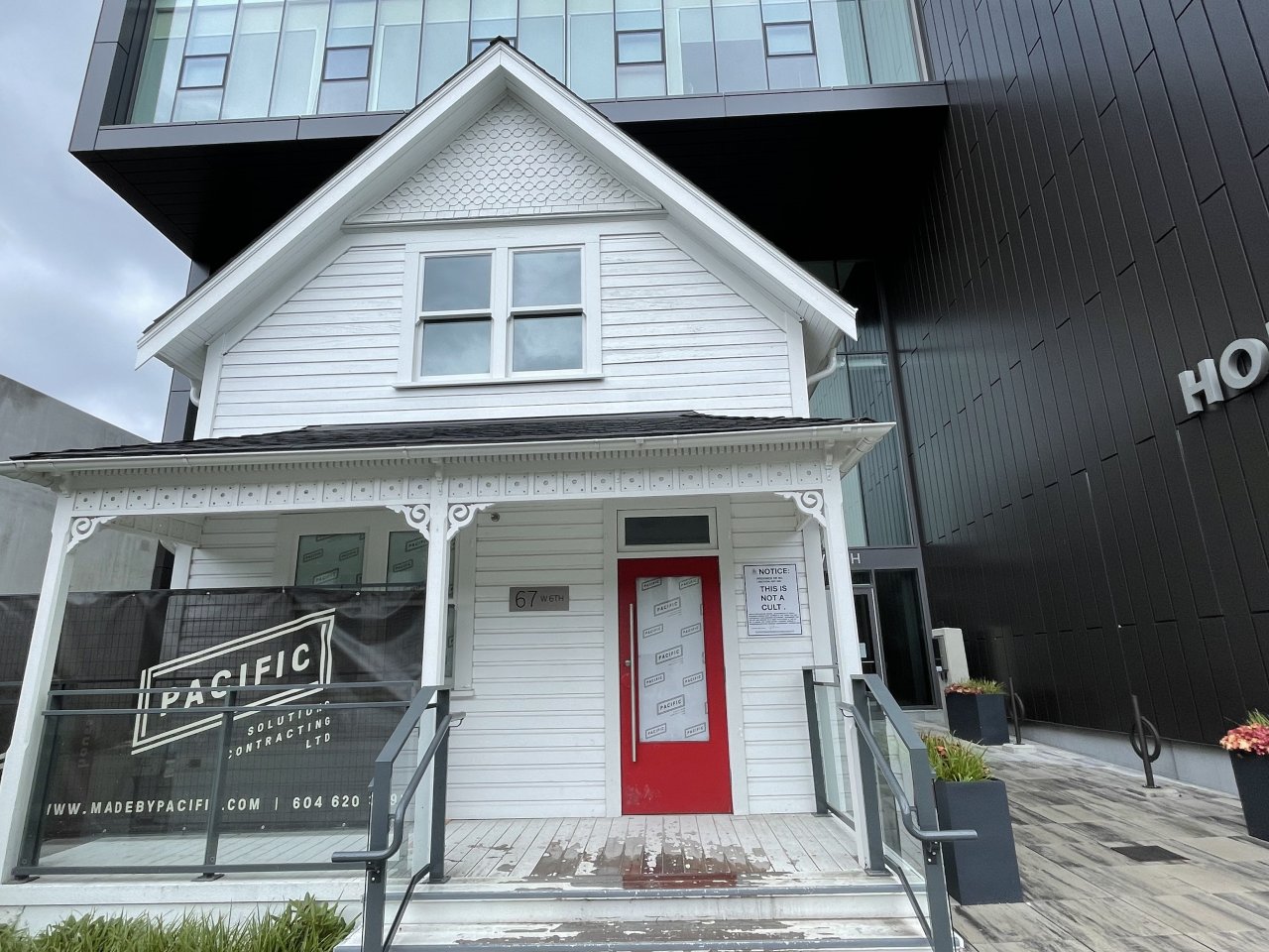 Coulter House at 67 W 6th Ave in 2022. Credit: S Carlson