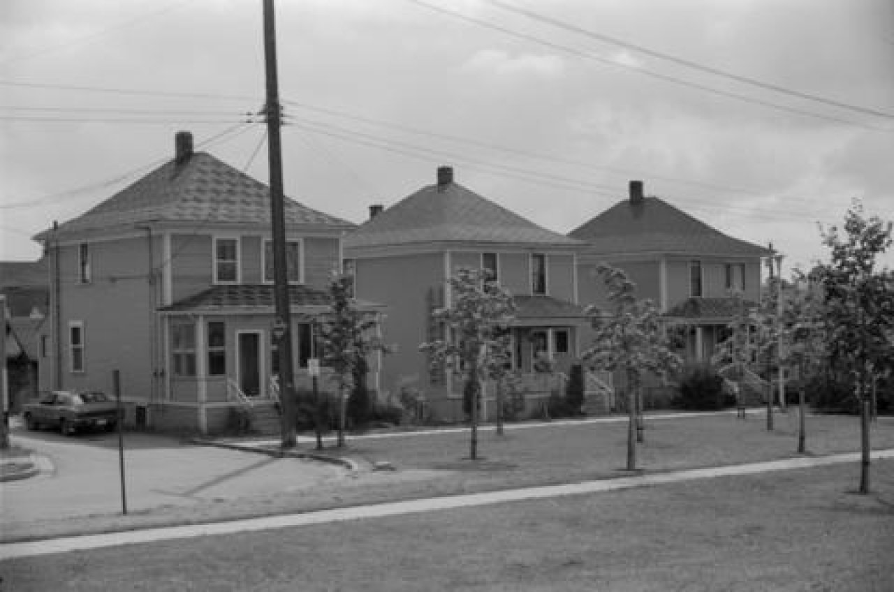 632-636-644 Hawks Avenue in 1978. Source: City of Vancouver Archives 786-48.34