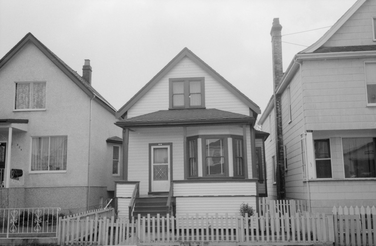 818 Keefer St in March of 1974. Credit: City of Vancouver Archives 1095-02490